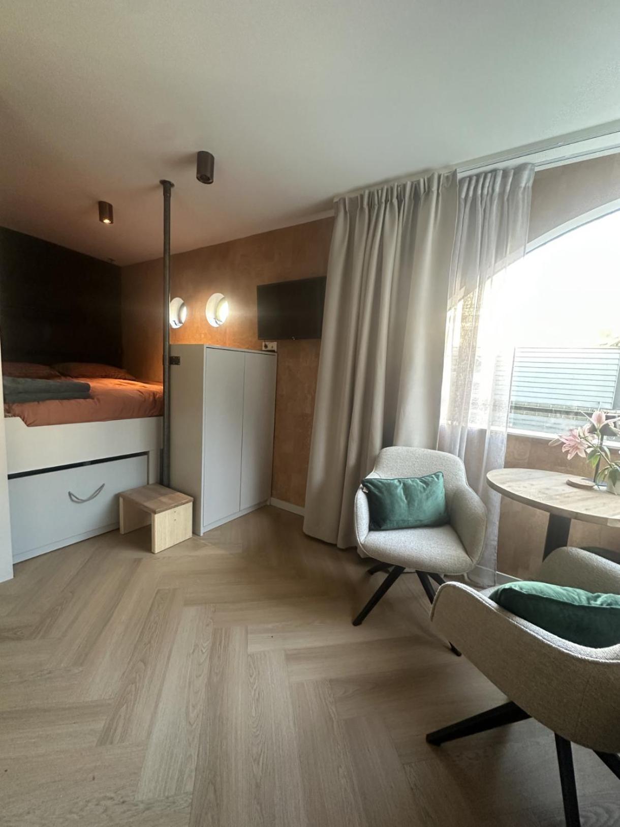 Houseboat Bnb The Floating Nest Amsterdam Ngoại thất bức ảnh